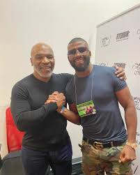Sweet happy family, has a daughter and just won wba title! Badou Jack Auf Twitter Catching Up With My Favorite Fighter And Muslim Brother Miketyson