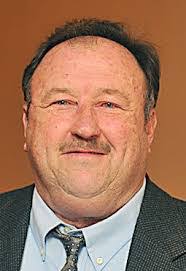 Peter Hebda's Instagram, Twitter & Facebook