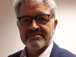 Rijksarchivaris wil ook e-mails en appjes in het Nationaal Archief opslaan 