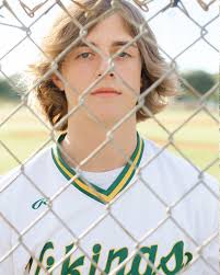 Brides— Listen up! 🔈 Don't you dare let Covid ruin your day! 🙅🏼‍♀️ Get  married if you want to! Have a ceremony later or ...don't! 🤷🏼‍♀️ Your day  is just that. YOURS.