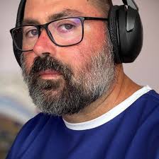 Hello, i got a problem to get the V3 running