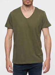 Cet équipement de marque fanatics présente des graphismes nets, parfaits pour mettre en évidence votre anticipation de cet événement génial. V Neck Cotton T Shirt Kaki Vert Best Mountain Men Place Des Tendances
