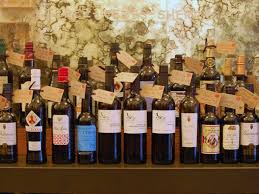 A Guide To Sherry Varieties Everything You Need To Know About Spain S Famed Fortified Wine Wine From Spain Wine Serious Eats