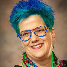 Laura Killen's Instagram, Twitter & Facebook