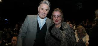 ماذا قال الزوج المخلص؟ نجوم عانوا من التجاهل والتهميش في أواخر سنوات حياتهم.يوسف شعبان أبرزهم. Ù…Ù‡Ø§ Ø£Ø¨Ùˆ Ø¹ÙˆÙ ØªÙƒØ´Ù Ù„Ø­Ø¸Ø© Ù…Ø±Ø¹Ø¨Ø© Ø¨Ø®ØµÙˆØµ ÙˆÙØ§Ø© Ø¹Ø²Øª Ø£Ø¨Ùˆ Ø¹ÙˆÙ Ù…Ø­ØªÙˆÙ‰ Ø¨Ù„Ø³