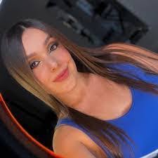 Erica Demello's Instagram, Twitter & Facebook