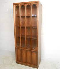 Maybe you would like to learn more about one of these? Mid Century Modern Broyhill Brasilia Curio Display Cabinet For Sale At 1stdibs