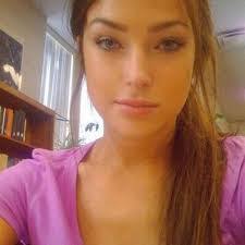 Layla Hill's Instagram, Twitter & Facebook