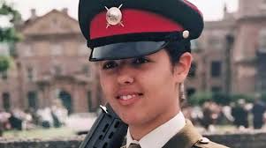 A militar que morreu após tratamento polêmico contra câncer com bicarbonato  de sódio