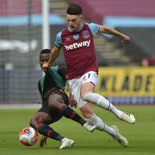 Hairstyles with bangs (2020 guide). Manchester United Target Declan Rice The Busby Babe