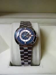 The palette of titoni's ladies collection ranges from models of classic, yet stylish elegance and playful femininity to the minimalist aesthetics of a perfect dress watch. Vintage Titoni Cosmo Queen 88 Automatic Ladies Swiss Made Luxury Watches On Carousell