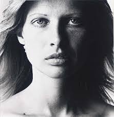 Greta Morrison's Instagram, Twitter & Facebook