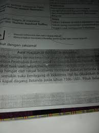 Karena letak yang strategis belanda memilih batavia (jakarta) untuk dijadikan markas. Tuliskan Kembali Isi Teks Narasi Di Atas Ke Dalam Satu Paragraf Bacakan Hasilnya Di Depan Kelas Brainly Co Id