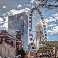 Atlanta Ferris Wheel With Bud Light Knight Atlanta Ferris Wheel Ferris Wheel Bud Light