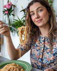 Libby Slinker's Instagram, Twitter & Facebook