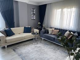 Salonun geri kalanıyla ilgili yapacağınız. Beyaz Koltuk Takimi Icin Perde Secimi Ev Dekorasyonu