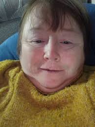 POBOL Y CWM SUNDAY OMNIBUS Group