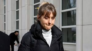 Allison mack arrives at brooklyn federal court ahead of her sentencing on june 30, 2021. 1drt5sws1vkgtm
