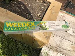 Controls dandelions and other broadleaf weeds in the lawn. Weedex Dandelion Bar Father In Law Used It For 8 Years Before Passing It On To Me 25 And You Ll Never Buy Expensive Sprays Again Buyitforlife