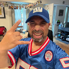 Jason Falzone's Instagram, Twitter & Facebook