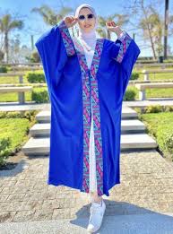 موديلات عبايات مستوحاة من الكيمونو | مجلة سيدتي