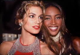 Get cindy crawford's '90s supermodel style · evie. Cindy Crawford Mit 55 Jahren Liefert Sie Weiterhin Die Besten Beauty Looks Vogue Germany