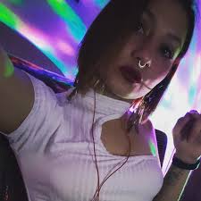 Snakes with arms and hands is the best thing I've seen today!