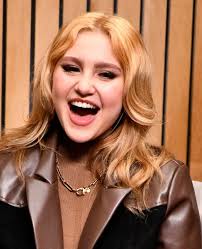 Transformacja Zębów Ella Anderson​‍​: Przed i Po