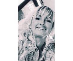 Maureen Minton's Instagram, Twitter & Facebook