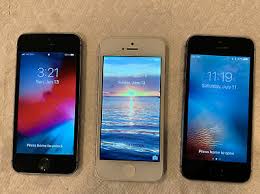 This is followed by the apple splash screen appearing. Lot Of 9 Apple Iphone 4s 5 5c 5s A1387 A1456 A1533 Broken Screen For Parts 62 95 Picclick