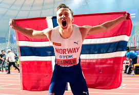He has won gold in the 400 m hurdles at the 2017 and 2019 world championships, and at the 2018 european championships. Nesten 1 5 Millioner Seere Sa Warholms Gullop Pa Nrk Kampanje
