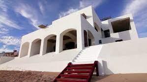 The Untold Truth Of Extreme Homes