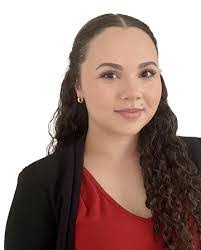 Ashlee Garza's Instagram, Twitter & Facebook