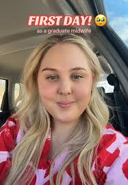 Little brief about me & my first day as a graduate midwife in Australi...