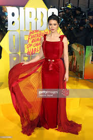 Mary Elizabeth Winstead Hot Birds Of Prey Mary Elizabeth Winstead Attends The World Premiere Of Birds Of Prey In 2020 Mary Elizabeth Winstead Pretty Outfits Mary Elizabeth