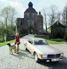 Pin By Michael Blystone On Mercedes Benz Classic Roadster R107 Mercedes Benz Classic Mercedes Benz Mercedes Benz Cars