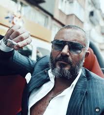 Sen dönme ben dönerim bro nihhahhaha @bynkocal