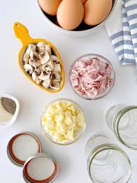 Add to container with melted butter. Microwave Scrambled Eggs For Meal Prep Charisse Yu