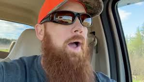 Be careful putting baby chicks in your backseat… 🐤😆