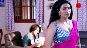 Cheating mallu aunty in saree-quick sex with neighbor