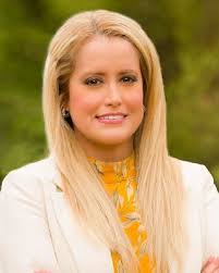 Sarah Fedak's Instagram, Twitter & Facebook