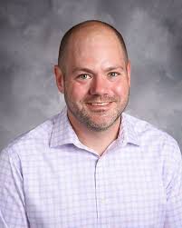 Quilcene principal announces departure