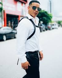 Рамон луис айяла родригес (исп. 2 229 Me Gusta 32 Comentarios Daddy Yankee Daddyyankee En Instagram Raymond Daddyyankee Daddyyankee In 2020 Daddy Yankee Yankees Outfit Gorgeous Men
