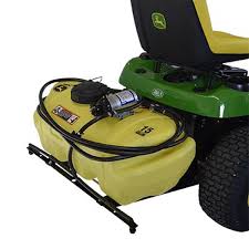 With this material, you can expose the tank to any weather without bothering about its durability. John Deere 15 Gallon Mounted Sprayer Lp53283