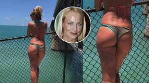 Děkuji za mnoho blahopřejících zpráv k mému těhotenství, napsala ironicky martina pártlová k nechutné zprávě. Martina Partlova Ukazala Fanouskum Zadecek Poradna Zenska Libuji Si Dolnaci Blesk Cz