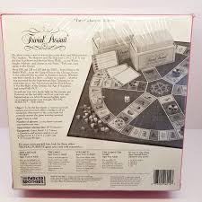 When you purchase through links on our site, we may earn an affiliate commission. Amazon Com Parker Brothers Trivial Pursuit The 1960 S Master Game Juguetes Y Juegos