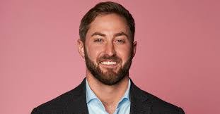 Matt Job's Instagram, Twitter & Facebook