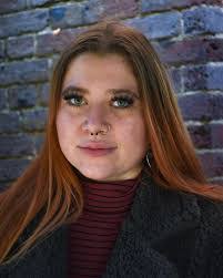 Laura Carling's Instagram, Twitter & Facebook