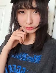 The hime cut, known as the hairstyle for japanese princesses is a hairstyle that has been trending within the it's a fairly unique hairstyle as the front and sides of the hair are cut shorter than the back. Pin On Haircut Ideas