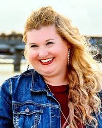 Josie Jones's Instagram, Twitter & Facebook